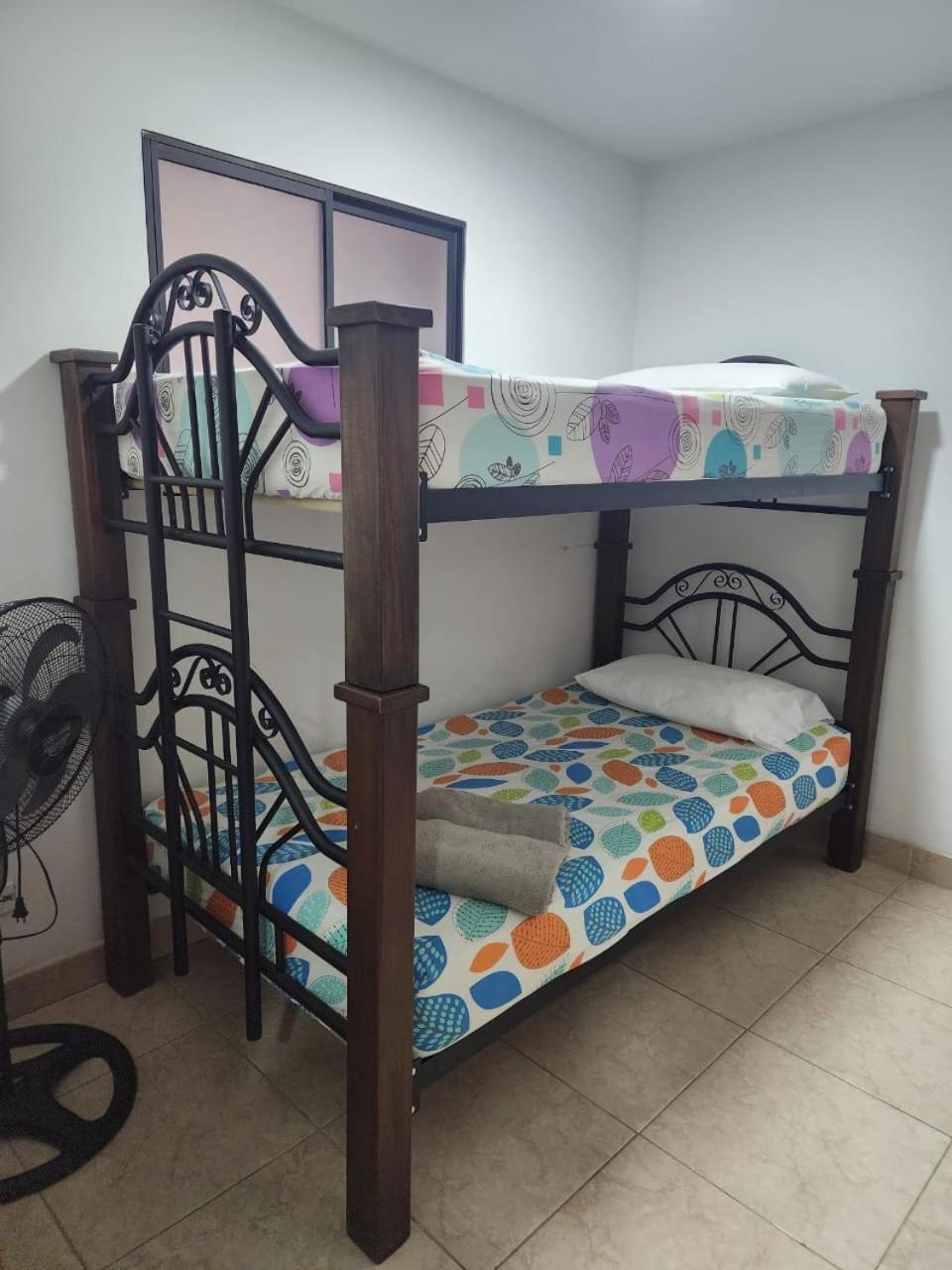 Fantastico Apto Completo En El Centro De Pereira Villa Luaran gambar